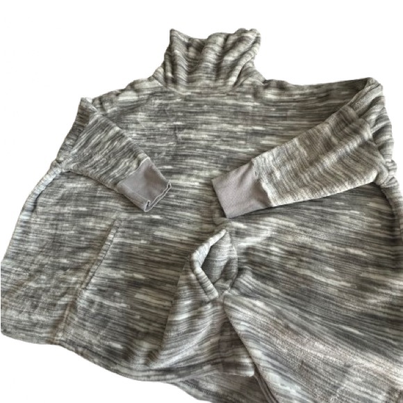 HUE Women' S-XXL (OS) Light Gray Cowl Neck Sleeved Plush Cozy Sweater Tunic Top - Picture 6 of 11